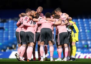 Sheffield United huddle prior to kick-off.