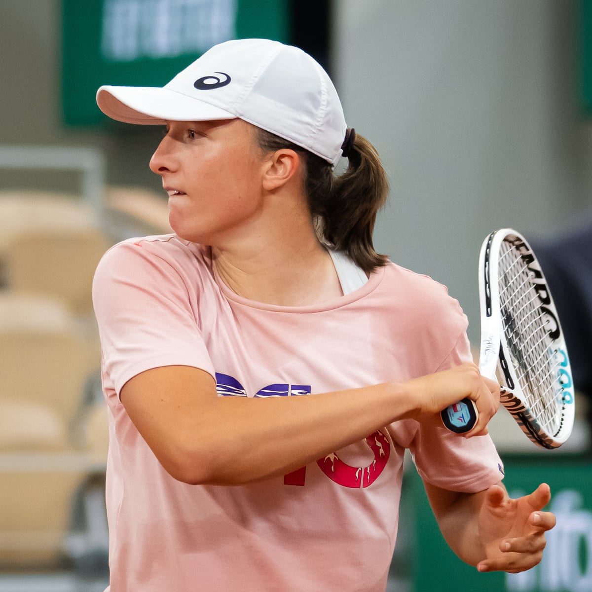 Iga Swiatek a Pole apart with the strengths to take Paris by storm | French  Open 2022 | The Guardian