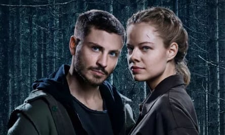 Jannik Schümann and Emma Bading in The New Front.