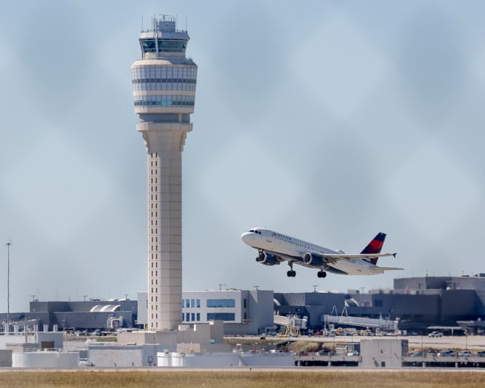 Air traffic controllers receive $0 paychecks as government shutdown stretches