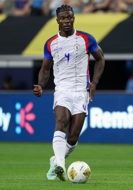 Haiti defender Ricardo Adé passes the ball during the Concacaf Gold Cup Group stage match between United States and Haiti on June 22, 2025