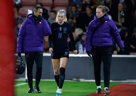 Chloe Kelly comes off after injuring her knee.