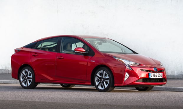 Toyota Prius car review - 'I hurtled like a country driver in this goody-two-shoes of the road' | Motoring | The Guardian
