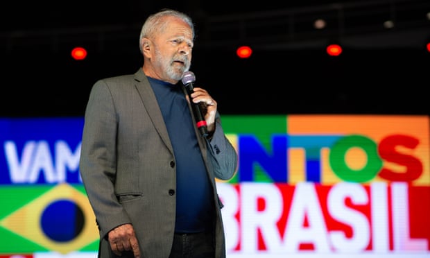Brazil: killing of Lula’s party treasurer raises fears of violent run-up to election | Luiz Inácio Lula da Silva Brazil: killing of Lula’s party treasurer raises fears of violent run-up to election | Luiz Inácio Lula da Silva