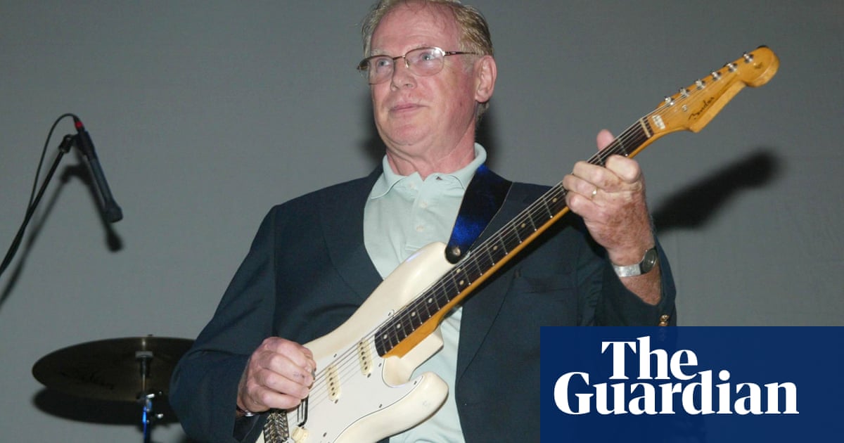 Vic Flick, Guitarist of James Bond Theme, Dies
