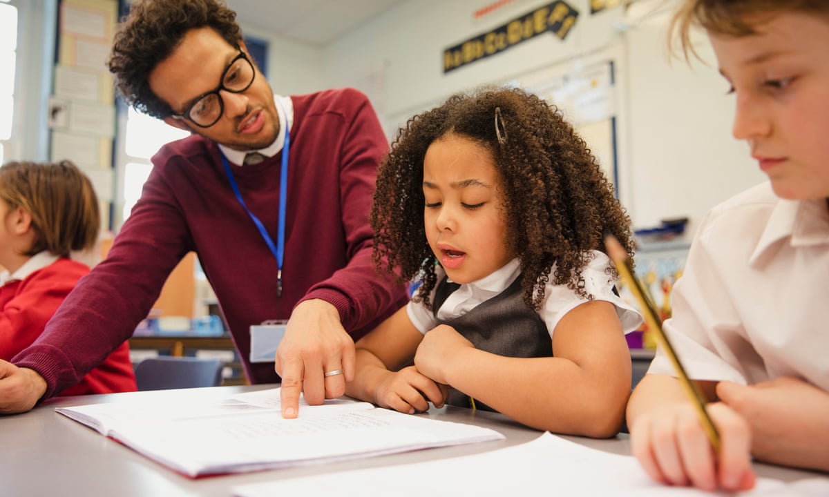 New Teachers Salary In England Could Reach 30 000 Says Dfe Education The Guardian