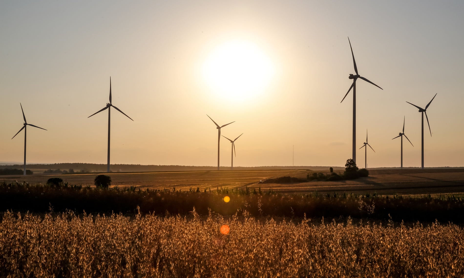 EUROPE RISES AS U.S. FALLS — made more electricity from solar than coal in 2024 ๐