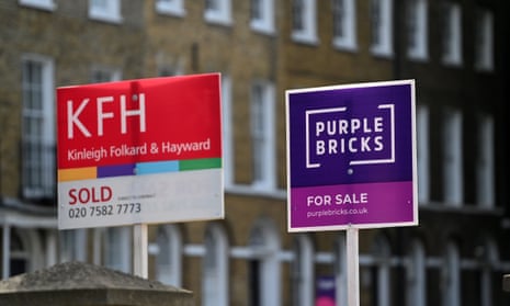 Moneyfacts, which monitors the housing sector, said 935 out of 3,596 mortgage products had disappeared between Tuesday and Wednesday.