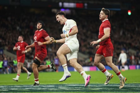 Henry Arundell celebrates his hat-trick try
