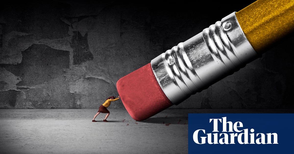 How To Survive Gaslighting When Manipulation Erases Your Reality Psychology The Guardian