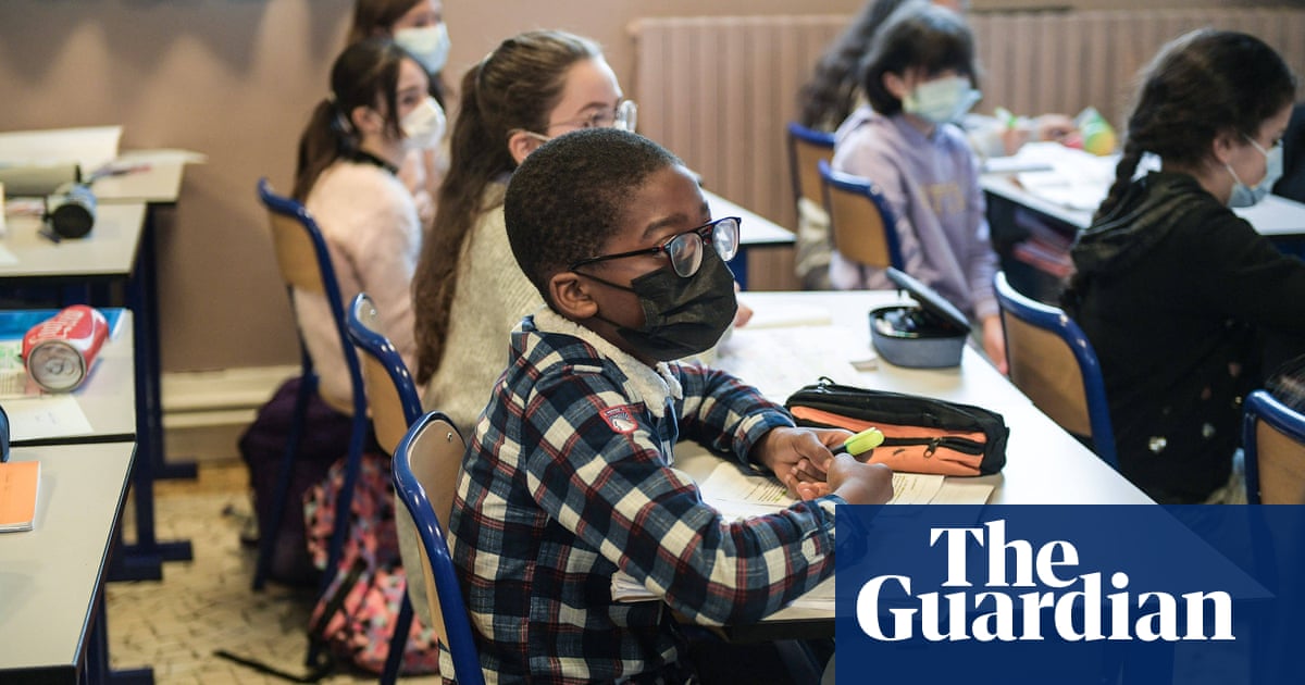 Masks in schools: several EU countries already enforce them in primaries | Coronavirus | The Guardian