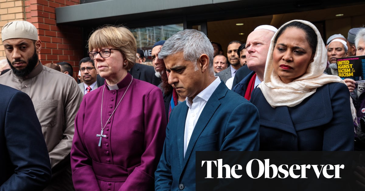 Rise in UK use of far-right online forums as anti-Muslim hate increases | World news