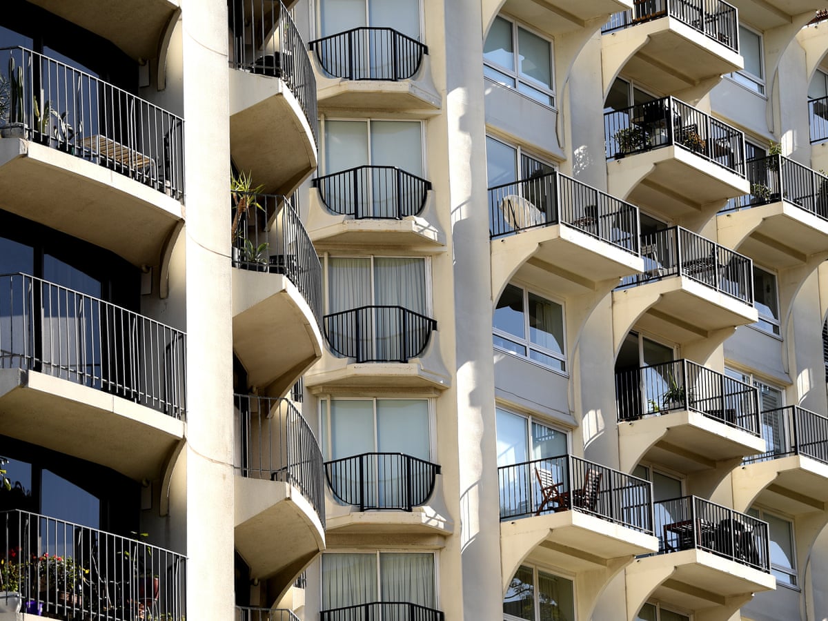 Karma Time For Tenants As Apartments Lie Vacant And Rents Plummet Renting Property The Guardian