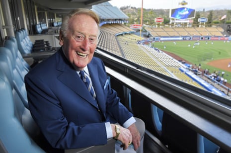 Honoring Vin Scully's legacy with new sketch of Dodger legend