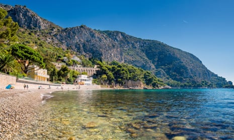 Sun-soaked Shores: The Enchanting Beaches of France - Aquitaine's Coastal Wonders