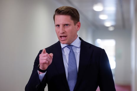 Australia politics live: Hanson showing ‘true colours’ and contempt for veterans over Hastie cartoon, furious Lambie says