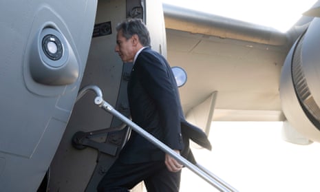 Blinken boarding the plane