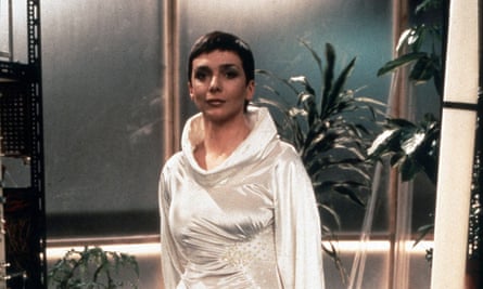 Jacqueline Pearce as one of the deliciously evil leaders of the totalitarian Federation.