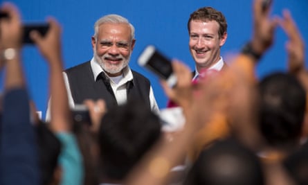 Indian prime minister Narendra Modi with Mark Zuckerberg at Menlo Park in 2015.