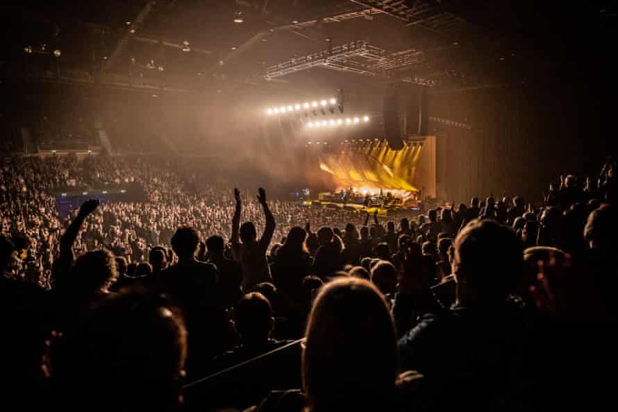 Crowded House performing in Christchurch, where they opened this tour.