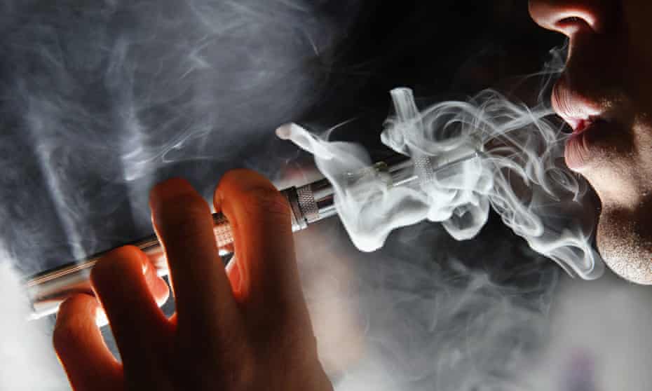 A vaper using an e-cigarette (Photo by Dan Kitwood/Getty Images)