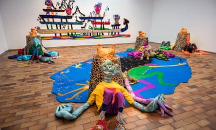 Tails Tell Tales, an installation by Afra Eisma.