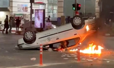 Death toll grows in Iran as Mahsa Amini protests continue for 10th night | Iran | The Guardian