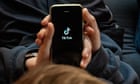 EE warns parents against giving children under 11 a smartphone EE warns parents against giving children under 11 a smartphone