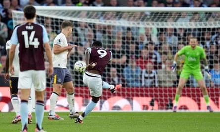 Jhon Durán proves his worth to Aston Villa with a stunning winner against Everton