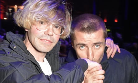 Tim Burgess with Liam Gallagher in 2017