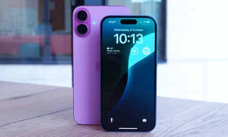 The iPhone 16 Plus and iPhone 16.