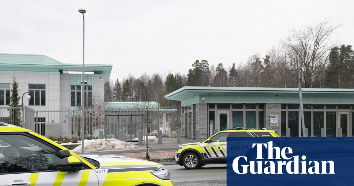 Shots fired at US consulate in Canada as police investigate incident
