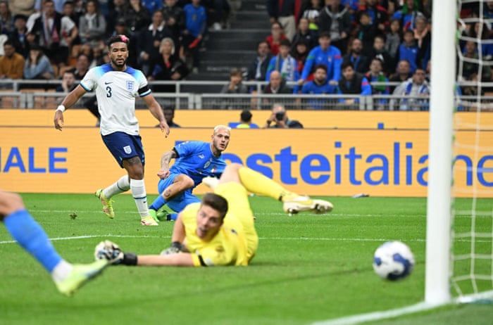 Federico Dimarco hits the post as Italy are so close to a second goal.
