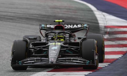 Lewis Hamilton en acción en el Gran Premio de Austria