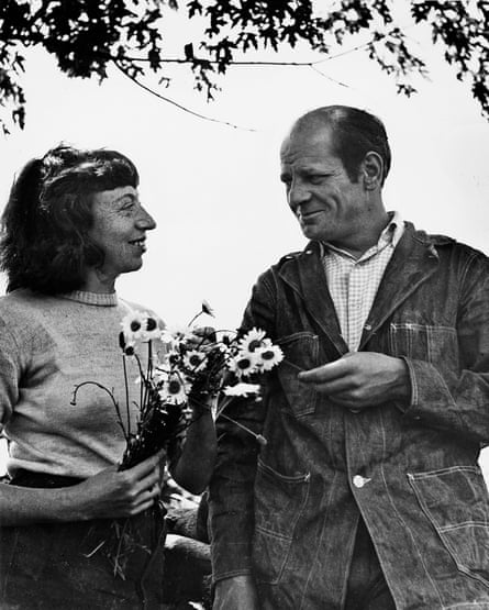Lee Krasner and Jackson Pollock photographed in their Springs garden by Wilfred Zogbaum, c. 1949