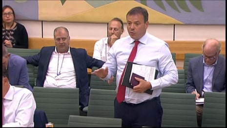 The moment Arron Banks walks out of select committee meeting - video 