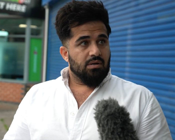 Convicted people smuggler reportedly living in UK should be deported, Tories say