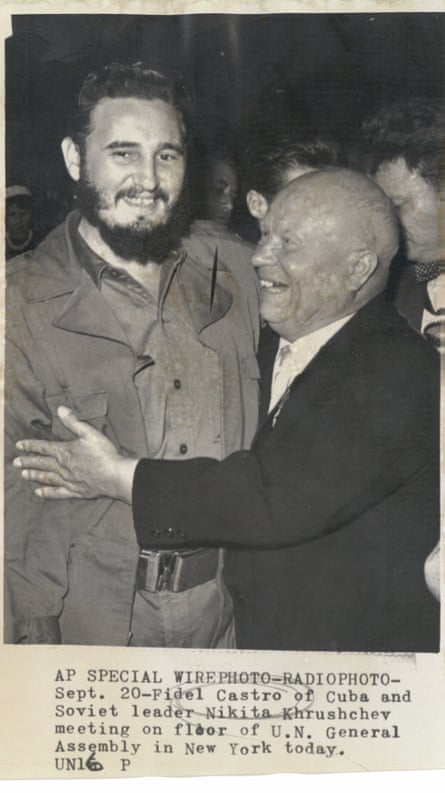 Fidel Castro and Nikita Khrushchev meeting at UN General Assembly, 1960