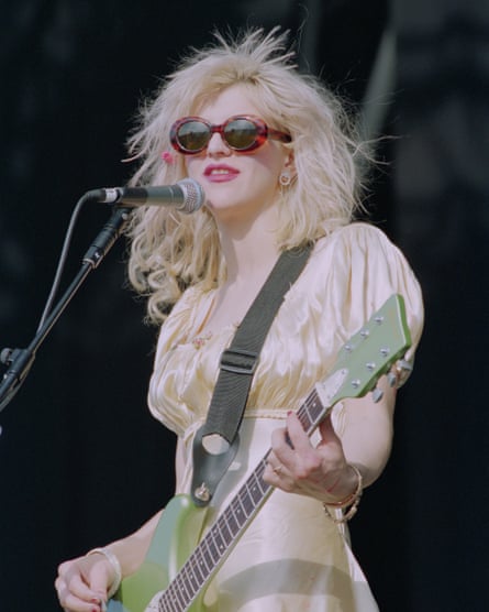 Hole, Reading festival 1994: grieving widow expels the pain | Pop and rock  | The Guardian