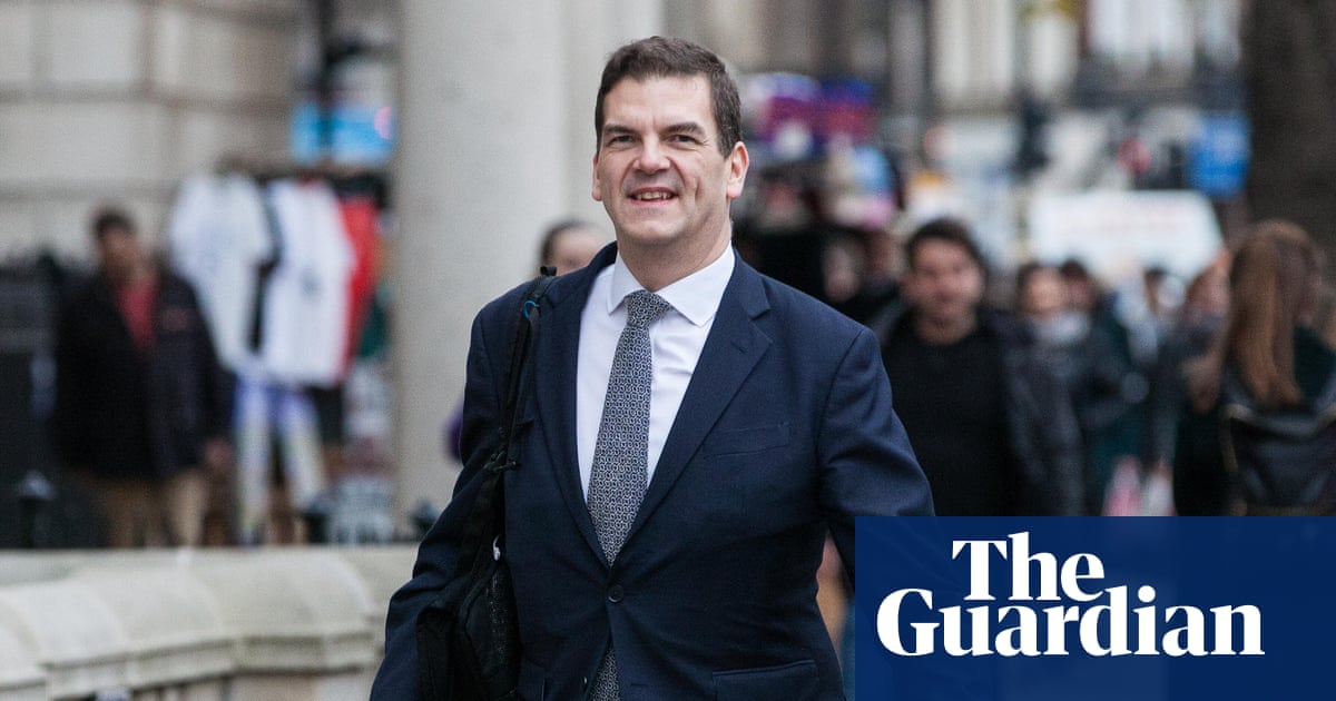 Foreign Office’s top civil servant Olly Robbins to leave post over Mandelson vetting row
