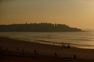 Smoke covers Bondi beach
