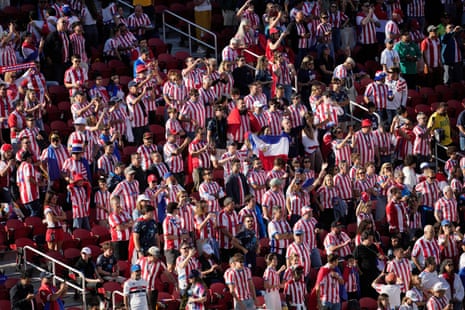 Paraguay fans cheer