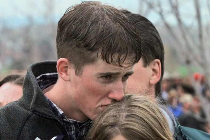 Eubanks hugs his girlfriend during a community-wide memorial service in Littleton on 25 April 1999.