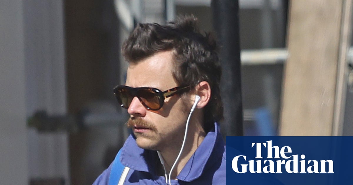 Harry Styles swaps microphone for trainers to run sub-three hour Berlin marathon