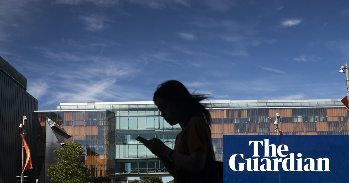 Labor targets ‘visa hopping’ international students in crackdown on ‘permanently temporary’ migration