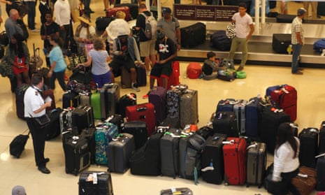 passengers stranded at washington airport