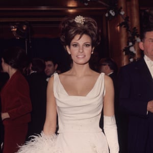 Raquel Welch at the Royal premiere of Born Free at the Odeon Theatre, Leicester Square, London on 14 March 1966