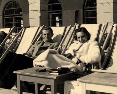 Picture of Lea Ypi’s grandparents that sparked her curiosity.