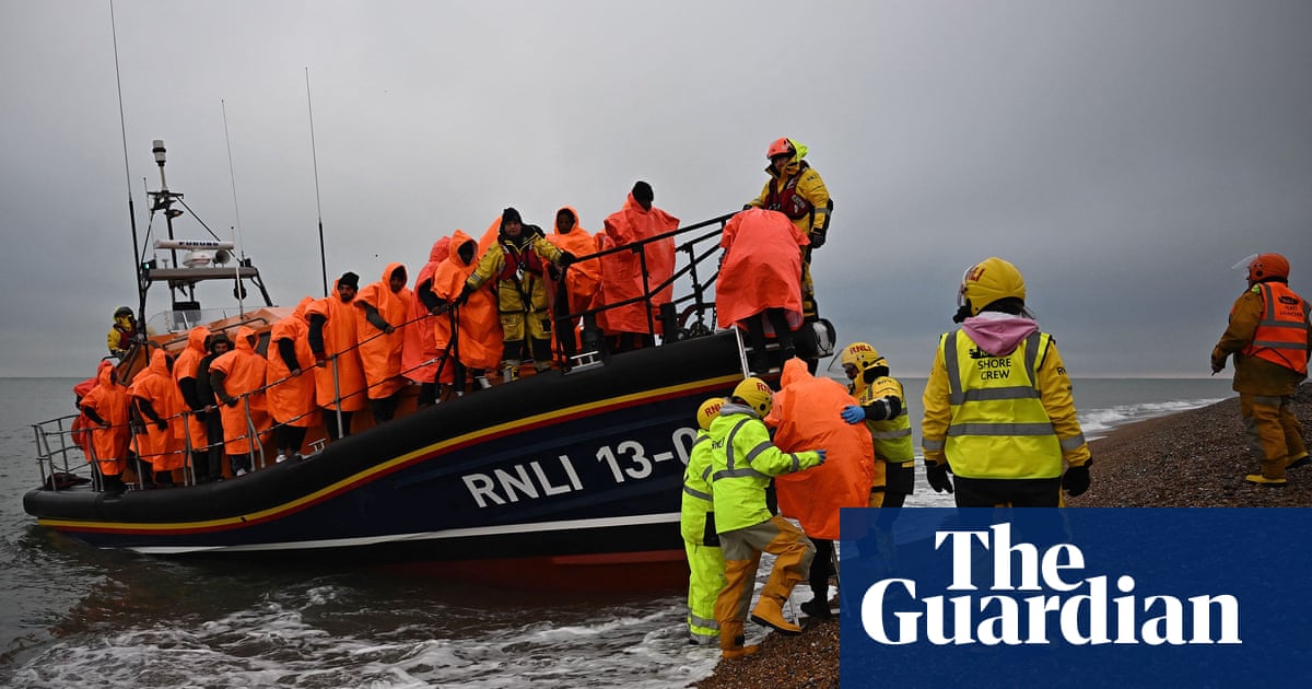 Sunak ‘aims to stop deportation appeals’ for people who reach UK in small boats