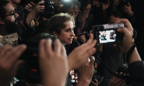 Carmen Aristegui in Radio Silence